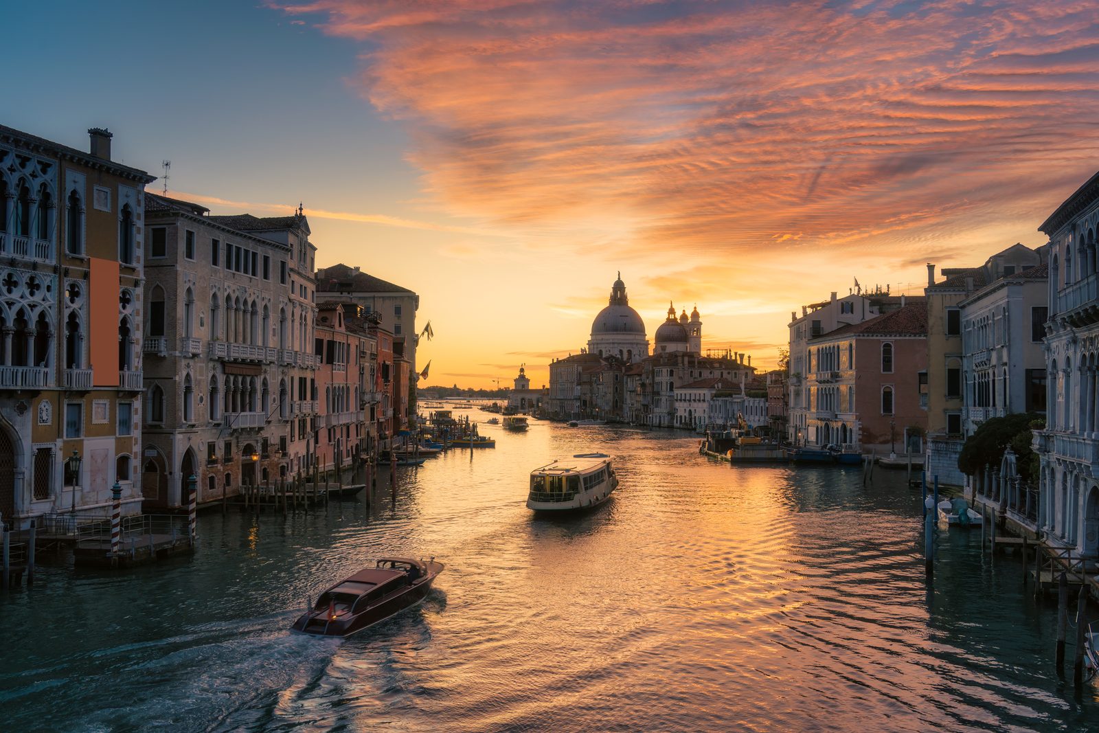 Best Cities for Photographers and Creators
